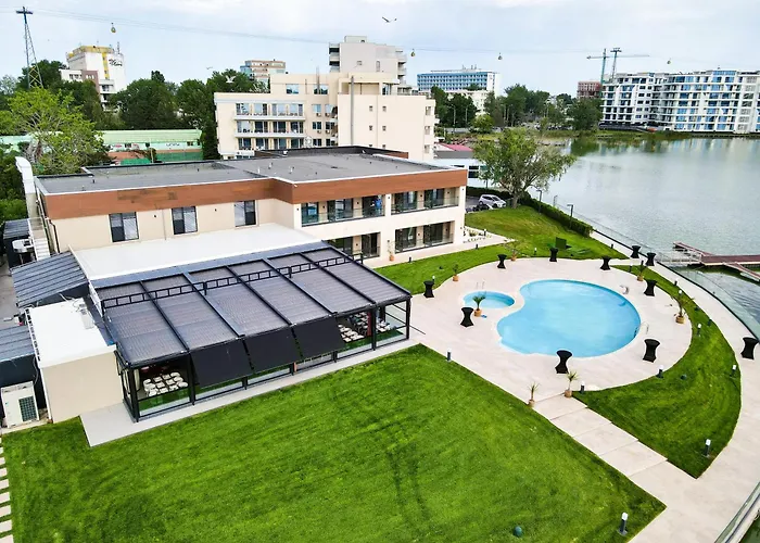 Belinda Hotel Mamaia Adults Only