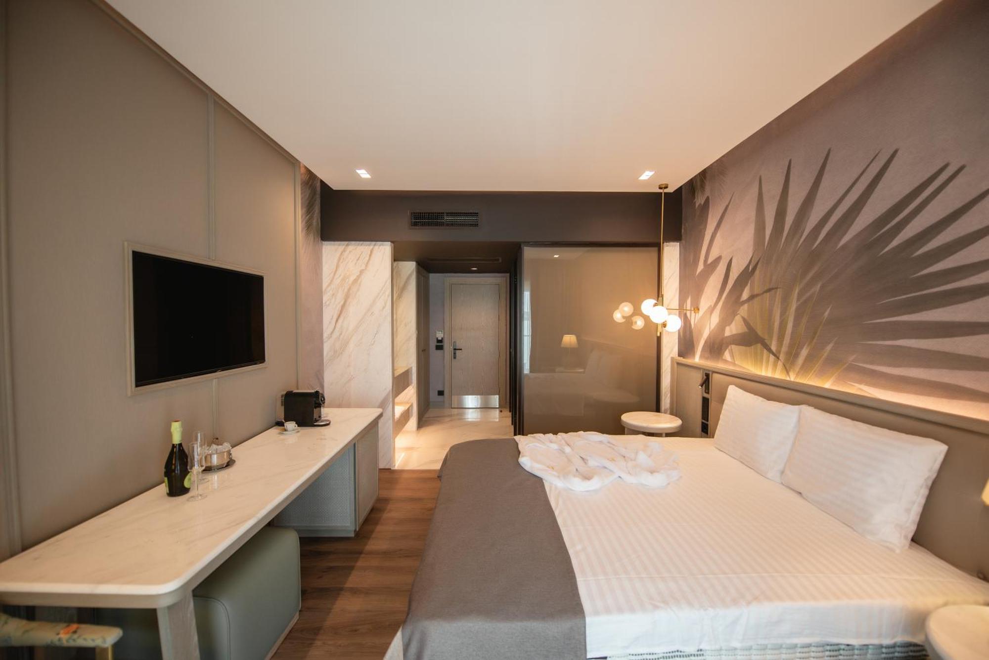 酒店 Belinda Adults Only 4*