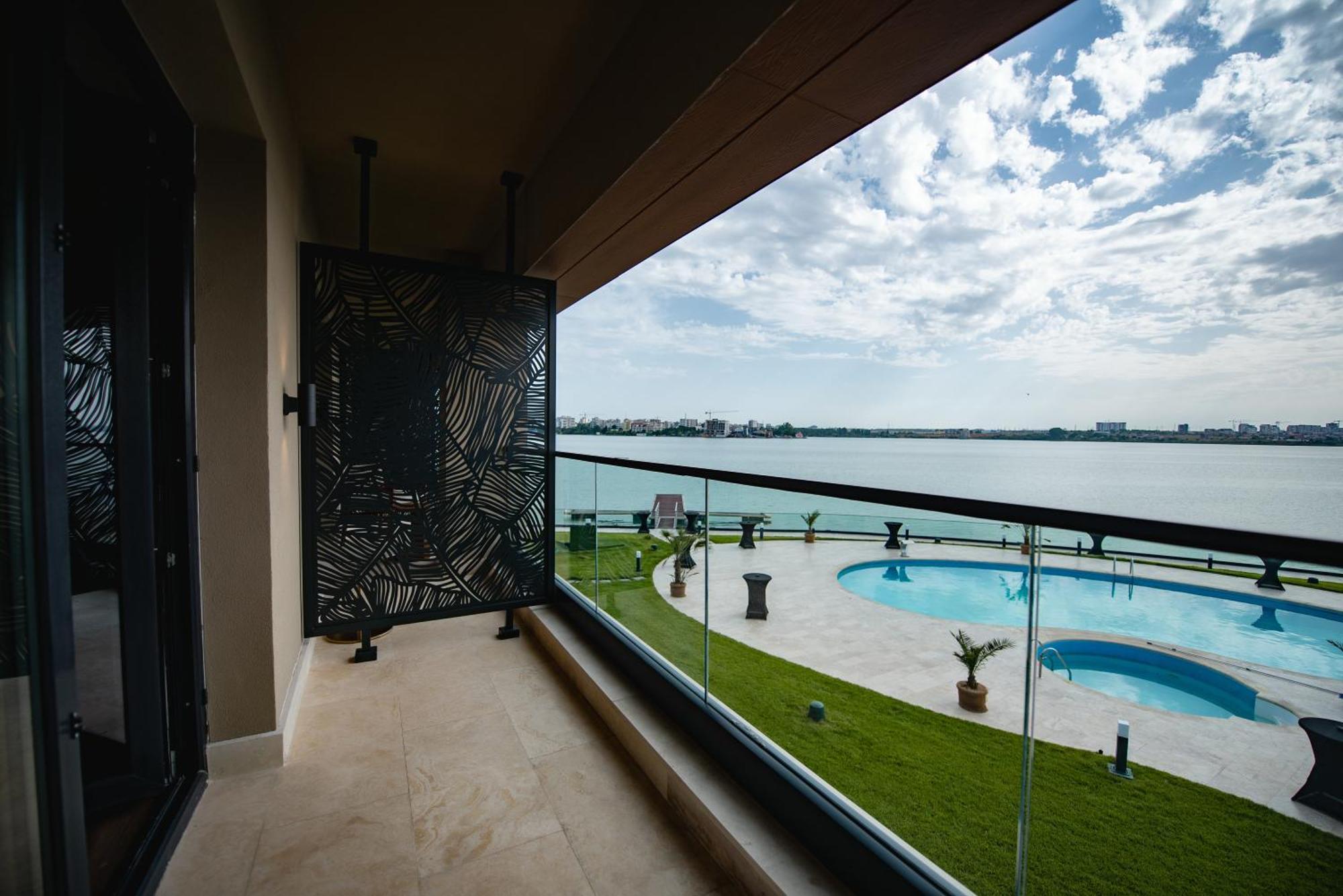 Belinda Adults Only 4* Mamaia